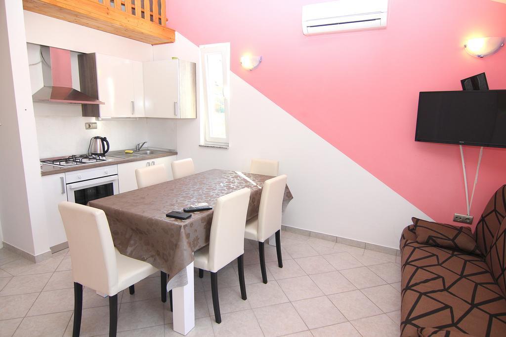 Apartments Ljubic Pag Town Dış mekan fotoğraf