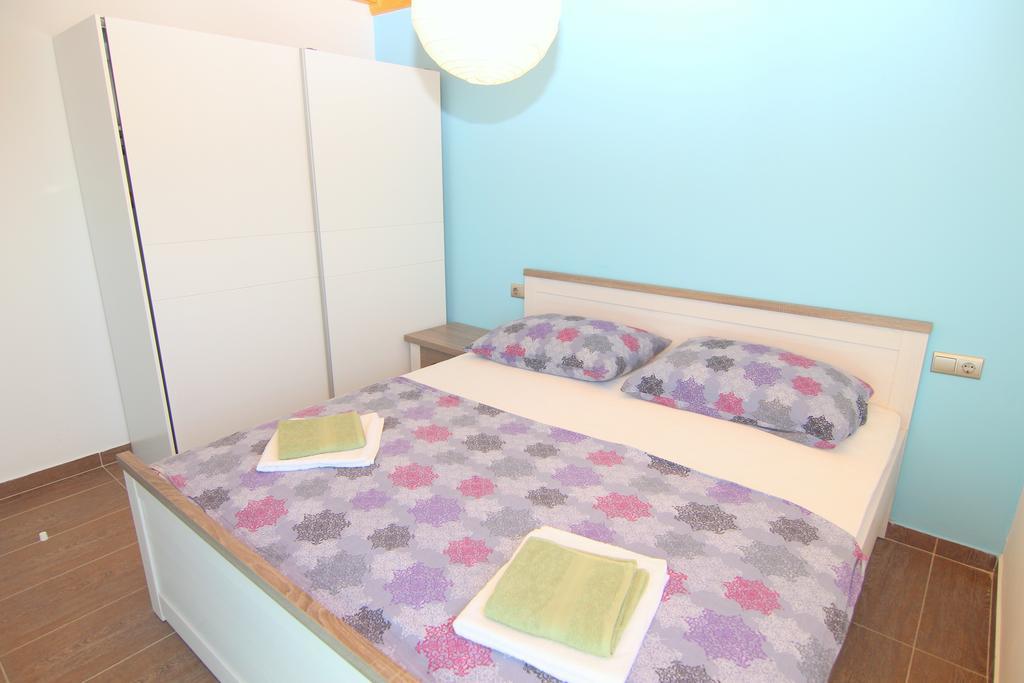 Apartments Ljubic Pag Town Dış mekan fotoğraf