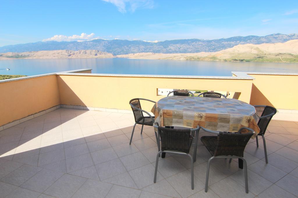 Apartments Ljubic Pag Town Dış mekan fotoğraf
