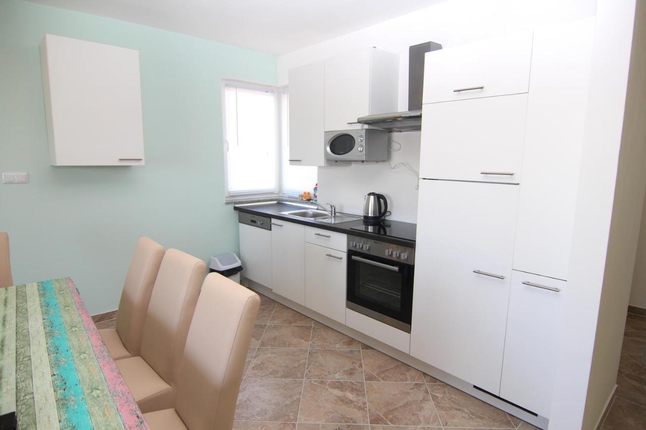 Apartments Ljubic Pag Town Dış mekan fotoğraf