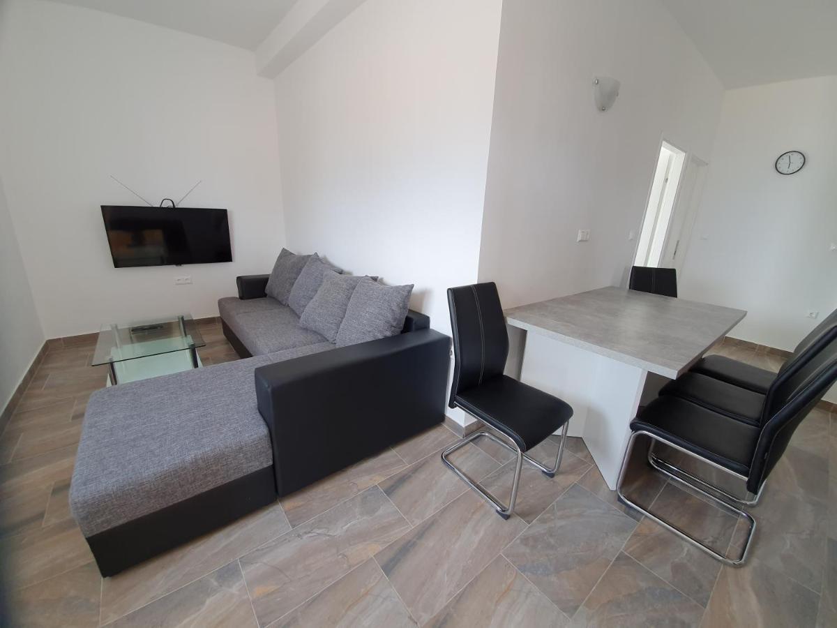 Apartments Ljubic Pag Town Dış mekan fotoğraf