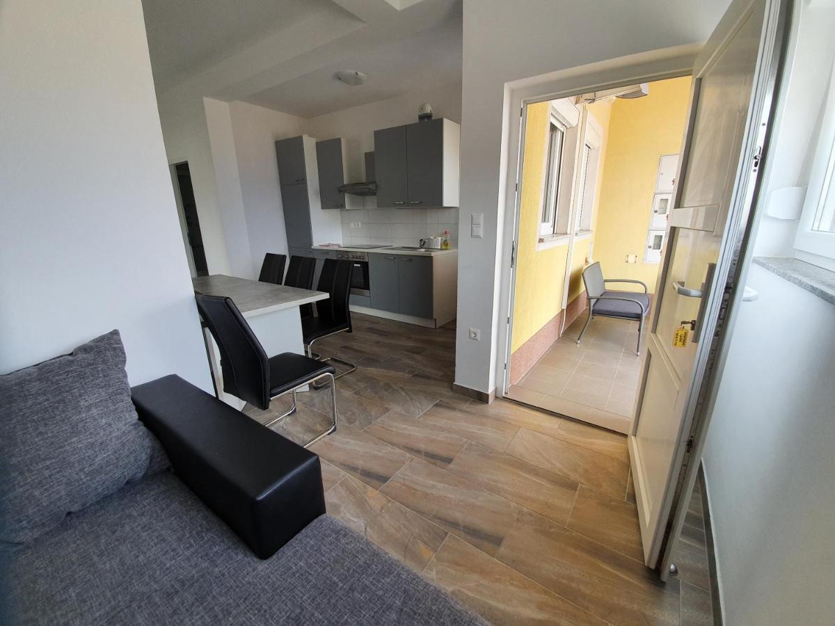 Apartments Ljubic Pag Town Dış mekan fotoğraf