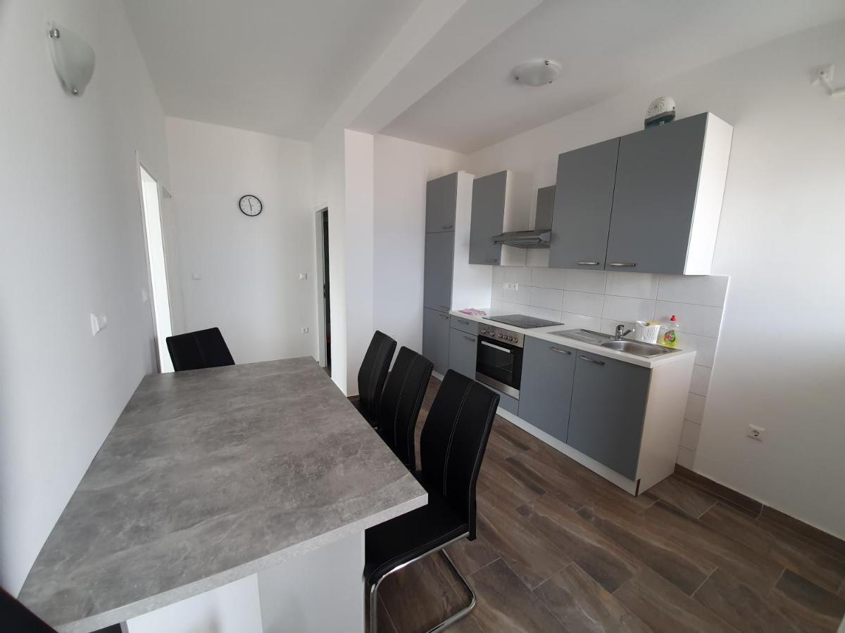 Apartments Ljubic Pag Town Dış mekan fotoğraf