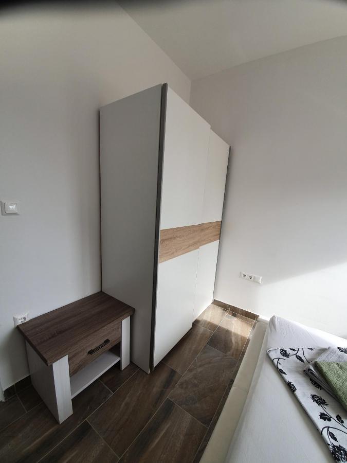 Apartments Ljubic Pag Town Dış mekan fotoğraf