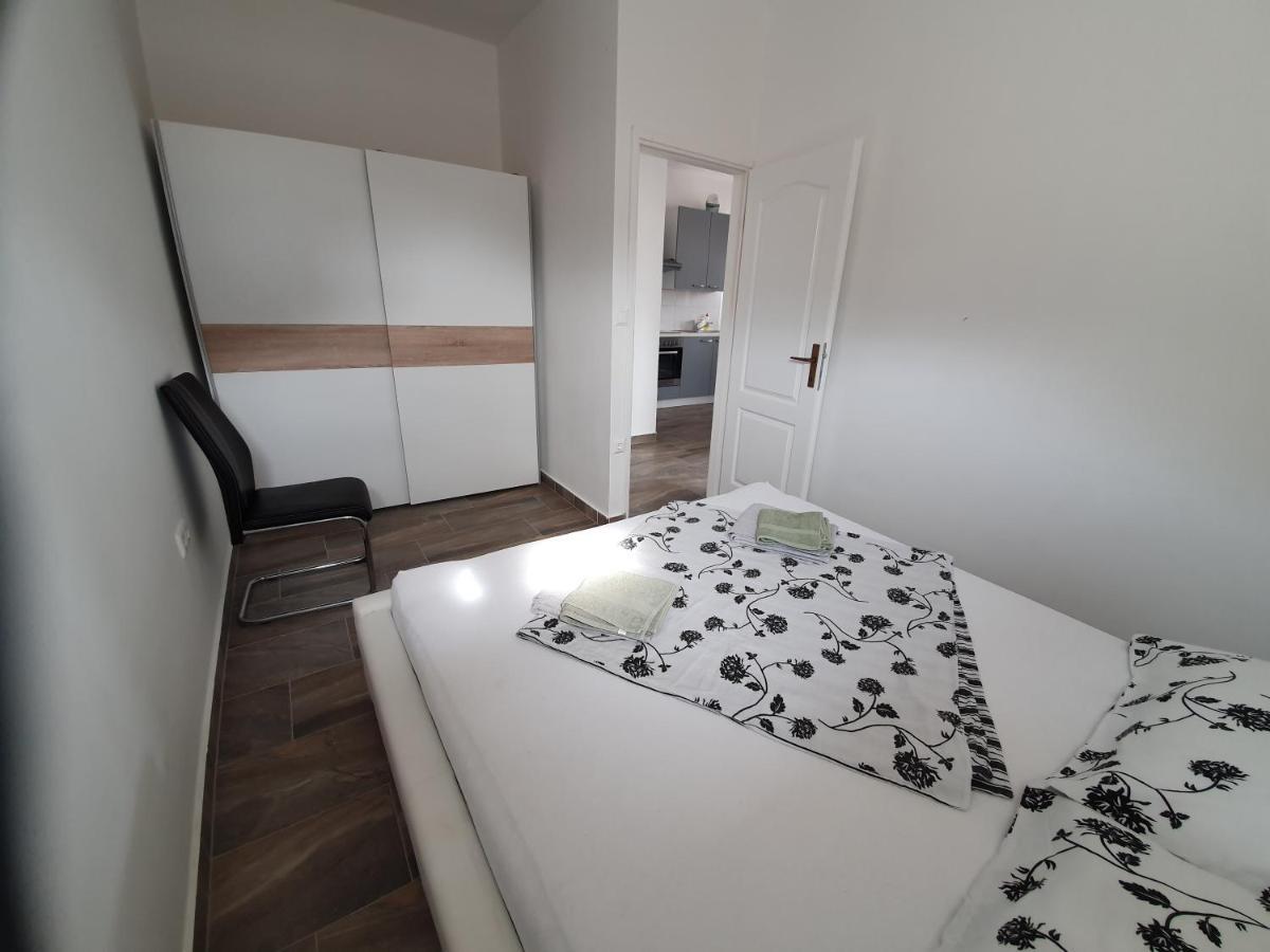 Apartments Ljubic Pag Town Dış mekan fotoğraf